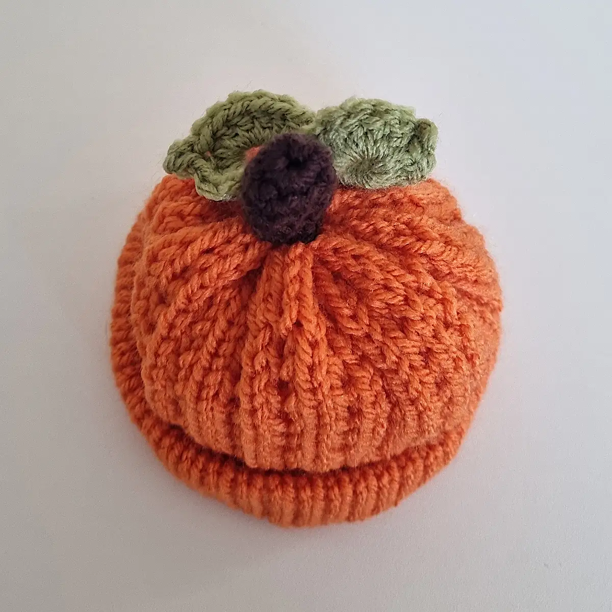 crochet pumpkin hat